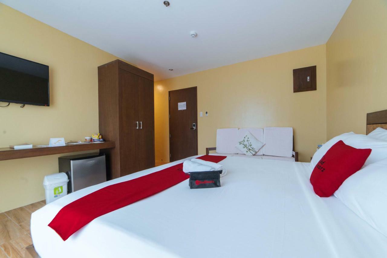 Reddoorz Premium Near Health Centrum Banica Roxas City Esterno foto