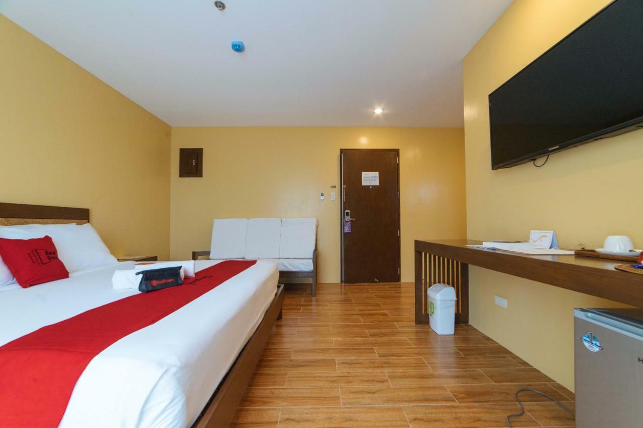 Reddoorz Premium Near Health Centrum Banica Roxas City Esterno foto